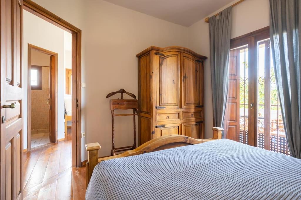 Stone Sunset Villa Sfentouri Bagian luar foto